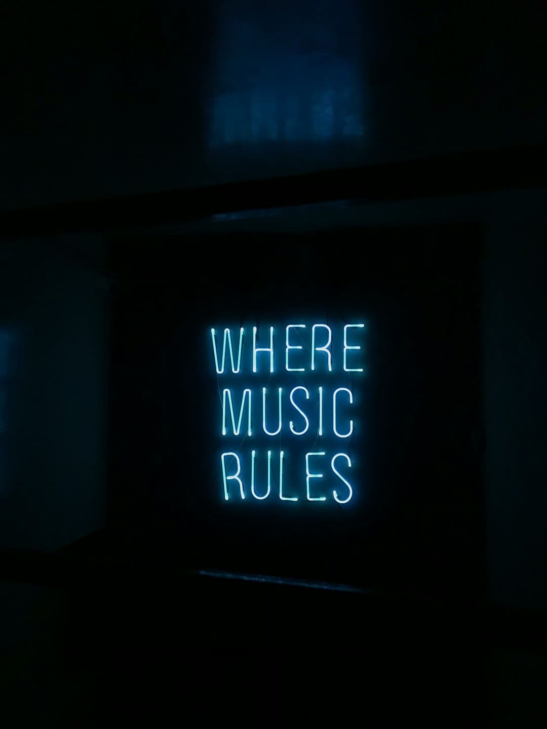 where-music-rules-lighted-signage-b806x0-umoc